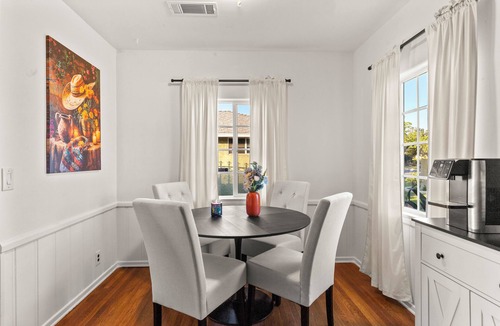 Covina House | Old Hollywood–Inspired 3BR Home
