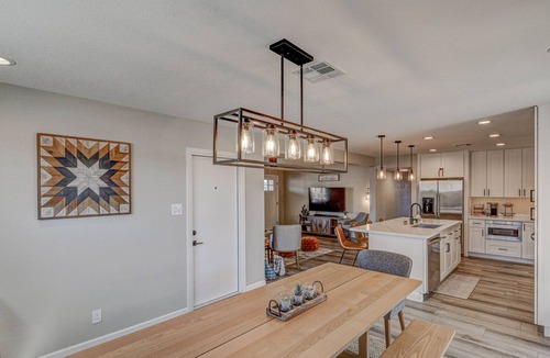 Scottsdale House | Old Town Oasis | Heated Pool, Spa and minutes to town 🌵