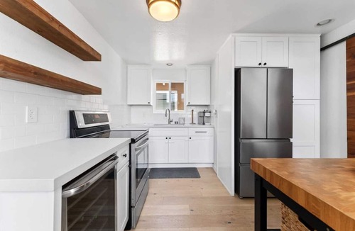 Santa Ana Heights House | Olive you a Whole lot!
