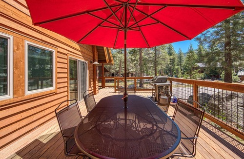 Olympic Valley House | Olympic Valley Hideaway - Remodeled Cabin with Private Hot Tub