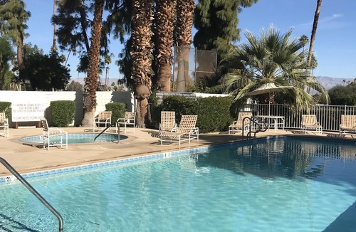 Rancho Mirage Condo | Omni adjacent, across from the River