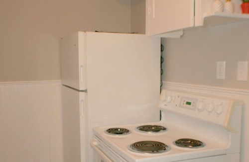South Central House | One Bedroom House in Desirable Bush Park location