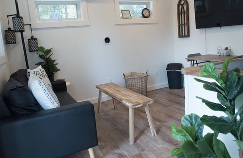 Oregon Water Wonderland Apartment | One Bedroom, One Bath, queen, Near Sunriver