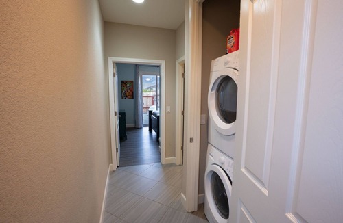Reno House | One Bedroom with Yard in-law suite