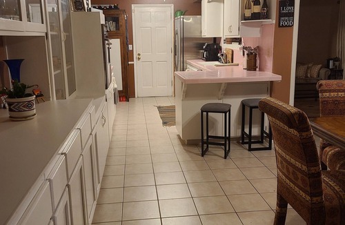 Sun City House | Only 4.8 miles from State Farm- Cardinals- stadium. Lovely 2+ bedroom home