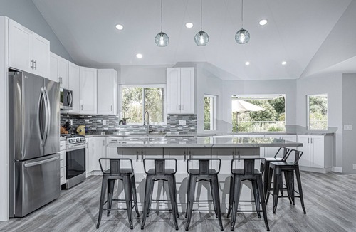 Aviara House | ~OPEN 8/23-28! Beachy Lagoon Getaway! Pool & Spa, Pets OK, Remodeled!~