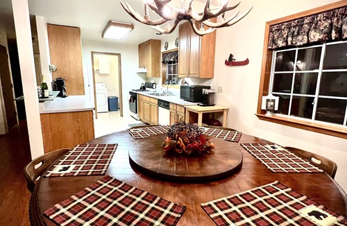 Long Barn House | Our Whittle Cabin near Pinecrest w/WiFi