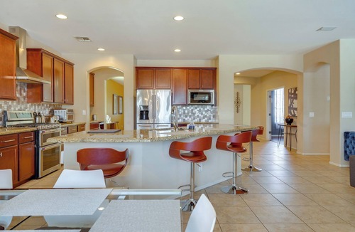 Laveen Village House | Outdoor Kitchen + Patio: Upscale Home Near Phoenix