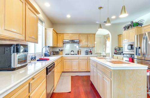 Clovis House | Outdoor Oasis + Hot Tub! Spacious Clovis Home