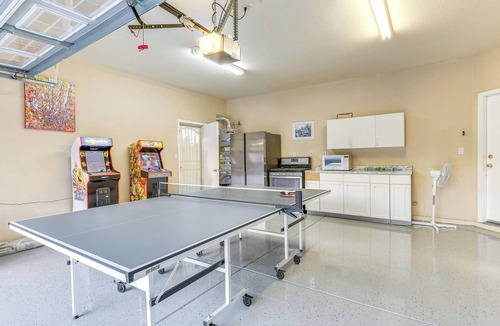 Clovis Cottage | Outdoor Oasis + Hot Tub! Spacious Clovis Home
