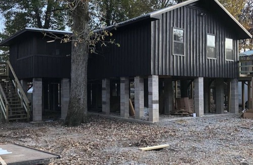 Beech Grove House | Outdoorsmen's Paradise: Lodge on The Black River