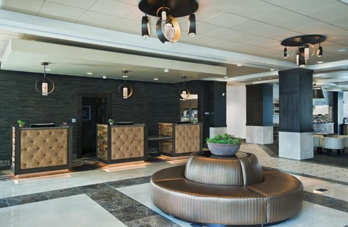 Rohnert Park Hotel | Oxford Suites Sonoma - Rohnert Park
