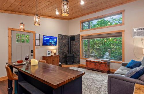 Mammoth Spring House | Ozark Romantic Retreat Near Spring River