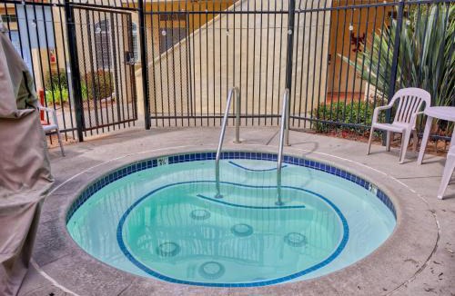 Oceano House | Pacific Plaza #410 - Pacific Coast Hideaway - 1BdrmUp-K