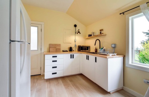 Langlois House | Pacific View Cottage - 100’ High w/Ocean Views