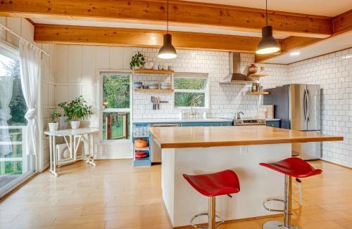 Langlois House | Pacific View Home: Hot Tub & Ocean/Valley Views!