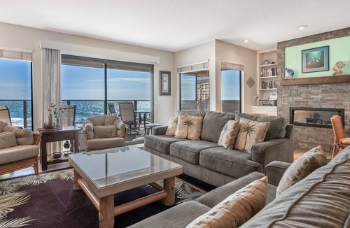 Pajaro Dunes House | Pajaro Dunes Resort: 4 Bedroom Ocean Front Paradise - Expansive Ocean side Deck