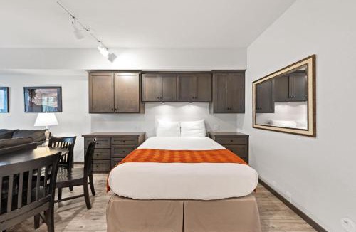 Olympic Valley Apartment | Palisades Tahoe Lodge Rentals Studio #117