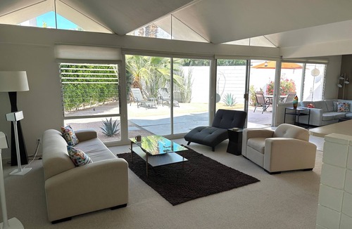 Araby Commons House | Palm Springs Mid - Century Modern