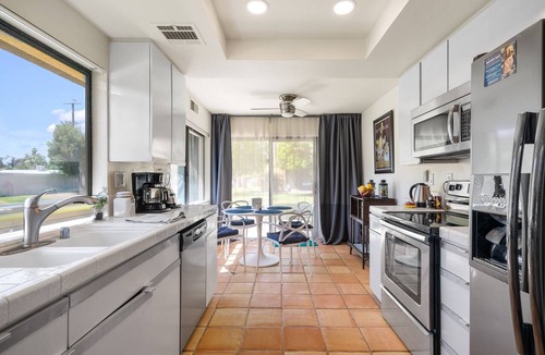 Cathedral City Condo | Palm Springs Oasis at CCCC 2 Bed 2Bath with Office