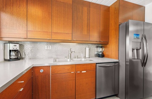 Sunmor House | Palm Springs Pool Home Near Airport Sleeps 6
