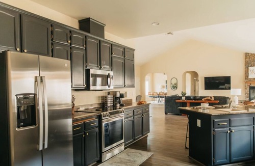 Mariposa House | Panoramic Lookout Sierra Serenity BBQ by Casaoso