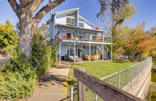 Lucerne House | Panoramic Views! Home w/Boat Slip on Clear Lake