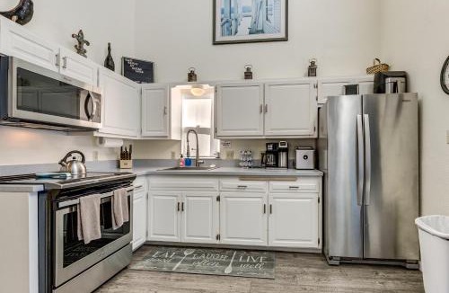 Lucerne House | Panoramic Views! Home w/Boat Slip on Clear Lake