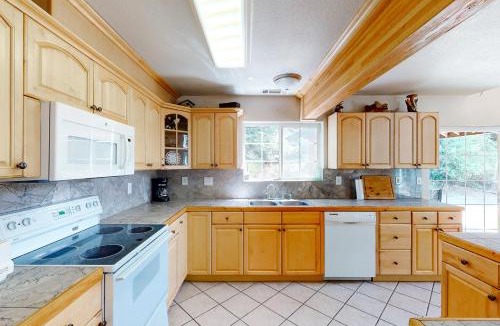 Shaver Lake House | Papas Mountain