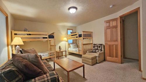 Sunriver House | Paper Birch 09