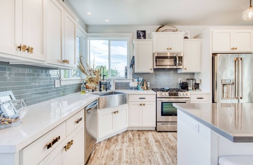 Grover Beach House | Papillon House a luxury escape with sunset ocean- 2 Master En-suites