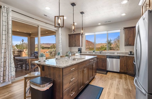 Santa Clara House | Paradise Village 16: Sleeps 30, Private Theater and 20 Person Hot Tub, Resort Water Park