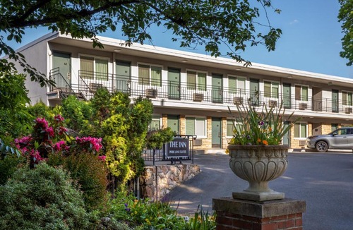 Goose Hollow Hotel | Park Lane Suites & Inn