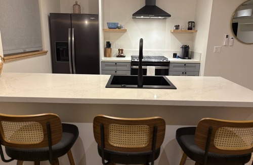 Myers Flat House | Parkway Grove on the Ave. of the Giants, 3 Bedroom w/Spa Showers & pvt hot tub
