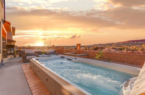 Sienna Hills House | Paseos 1149 | Desert Pete's Retreat SLP 20 | Private Swim Spa and Hot Tub, and Putting Green