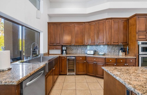 Artisan House | Patricia Park Villa w/Pool, Spa & Mini Golf