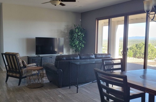 Williamson House | Peace and Quiet in the heart of Williamson Valley Ranch