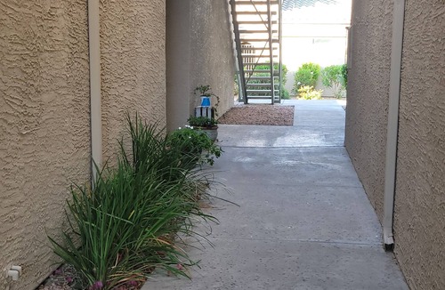Foothills Condo | Peaceful 2 bedroom 2 bathroom ground floor condo steps from pool and hot tub!