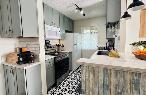 Santee Condo | Peaceful 2-bedroom condo with AC & EV Charger in charming Santee