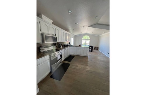 Paso Robles House | Peaceful 4 Bedroom Farm Stay at Whispering Vines