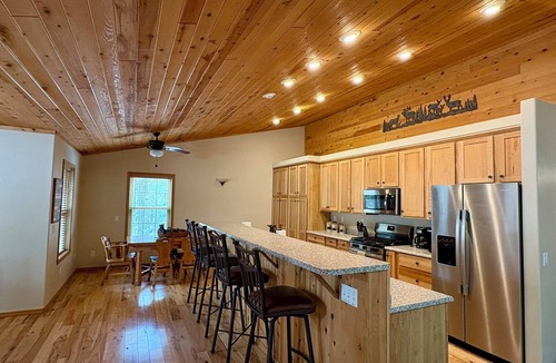 Heber Cabin | Peaceful Black Bear Cabin Nestled on 1/2 Acre Retreat
