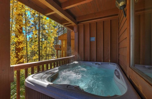 Zephyr Cove Villa | Peaceful Condo | Hot Tub-Private Beach | Sleeps 8