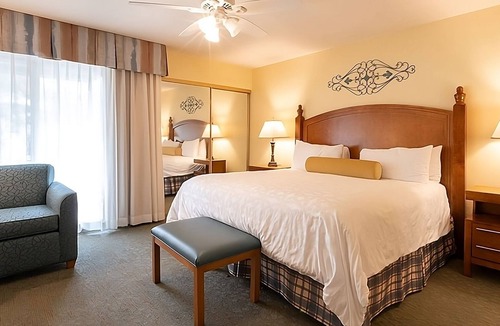 San Diego Country Estates Hotel | Peaceful Family Stay at Ramona | 2 Units | Full Kitchen & Balcony | Free Parking