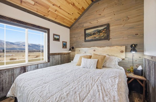 Stevensville House | Peaceful Guest Cottage with amazing Bitterroot Moutain Views