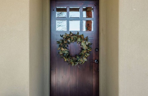 Dewey-Humboldt House | Peaceful mountain retreat-Private bedroom; King bed, bathroom located in my home