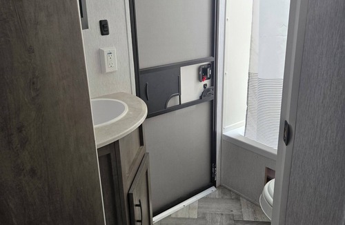 Beaumont House | Peaceful Private Trailer with AC in Beaumont. Short drive to Coachella