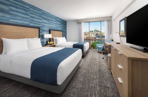 Fisherman's Wharf Hotel | Peaceful Retreat Steps From Pier 39 | 2 Stunning City View Rooms w/Pool Access