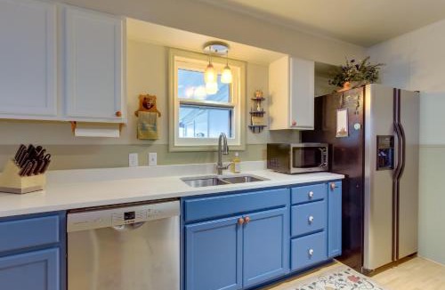 Walterville House | Peaceful & Scenic Cottage Near McKenzie River!