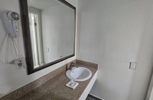 Linda Hotel | Peach City Inn - Marysville Yuba City