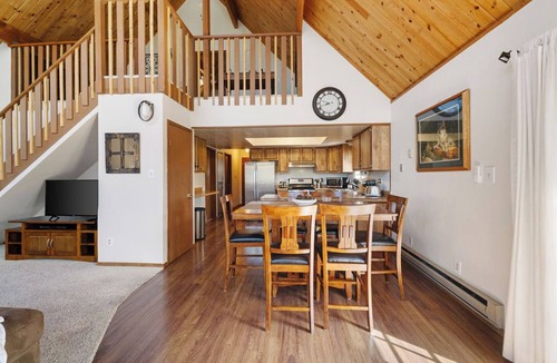 Yavapai Hills Cabin | Peak-A-View Lodge- Family Friendly!